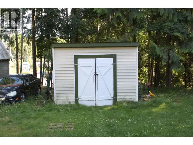200 5TH  NW Street Nakusp, British Columbia in Houses for Sale in Nelson - Image 21