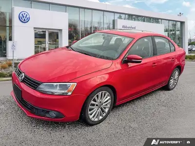 IIHS Top Safety Pick. Only 136,424 Miles! This Volkswagen Jetta Sedan delivers a Gas I5 2.5L/151 eng...