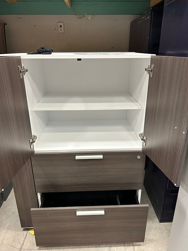 Teknion Storage with Filing Cabinet in Bookcases & Shelving Units in Mississauga / Peel Region - Image 2