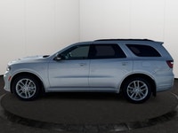 If you crave the rumbling, soul-stirring muscle of a V8 but need a highly practical, all-weather thr... (image 1)