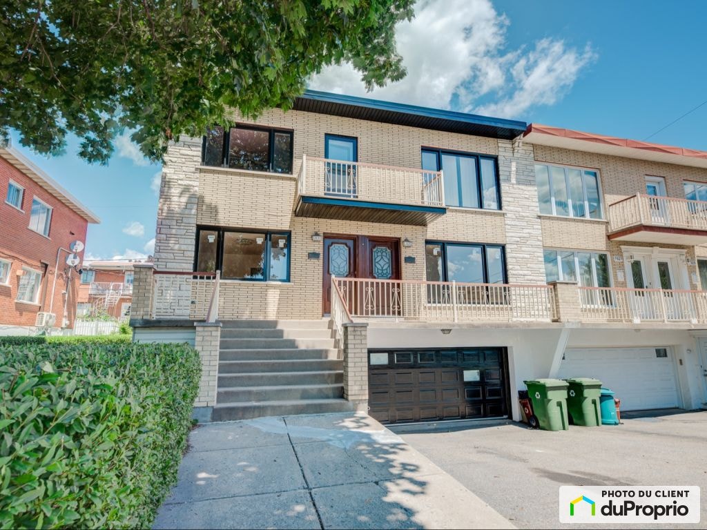 $1,049,000 - Duplex for sale in St-Leonard — photo 1