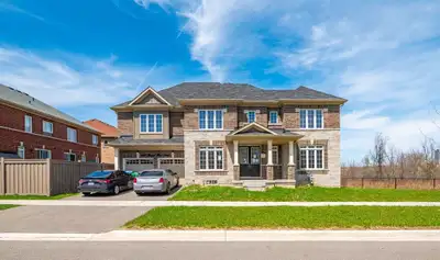 POWER OF SALE IN BRAMPTON Great opportunity for first-time buyers, investors, or renovators! ✅ Detac...