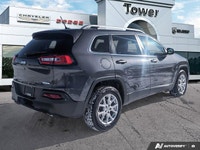 Come see this 2014 Jeep Cherokee North. Its Automatic transmission and 3.2L V6 Engine engine will ke... (image 6)