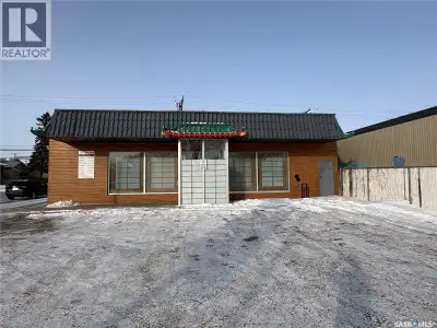 Excellent income-producing commercial investment in Regina! High-traffic location with strong visibi...