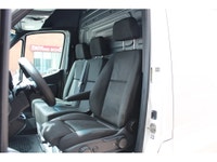 2019 MERCEDES SPRINTER 2500 -- 144 -- HIGH ROOF -- 3.0L V6 DIESEL ENGINE -- 3 SEATER!!! ONLY 179,000... (image 4)