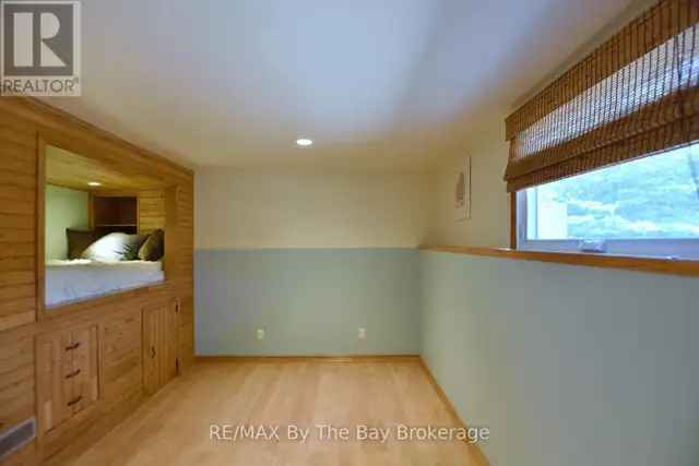 2 BIRCHMOUNT CIRCLE Wasaga Beach, Ontario in Houses for Sale in Oakville / Halton Region - Image 35