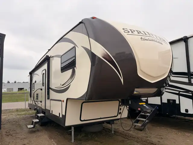 2018 Keystone SPRINTER 29 FWBH in Travel Trailers & Campers in St. Albert - Image 2