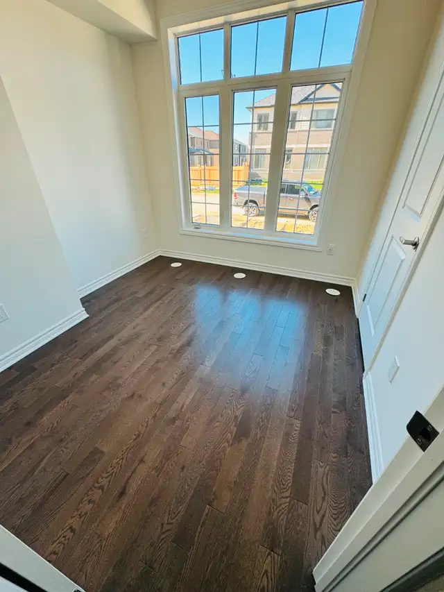4 BEDROOMS NEW BUILD TOWNHOUE in Long Term Rentals in Oakville / Halton Region - Image 13