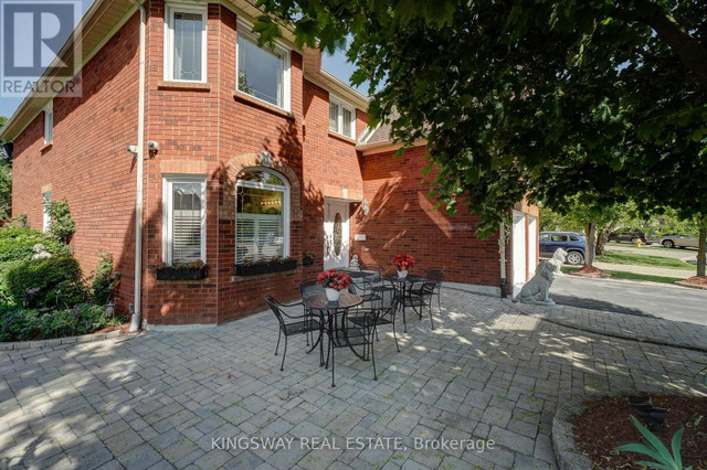 6 OSPREY CRT Cambridge, Ontario in Houses for Sale in Cambridge - Image 3