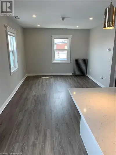 22 MAIN Street W Unit# 1 Grimsby, Ontario