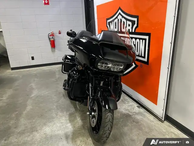 2024 Harley-Davidson FLTRK - Road Glide(TM) Limited in Sport Touring in Calgary - Image 3