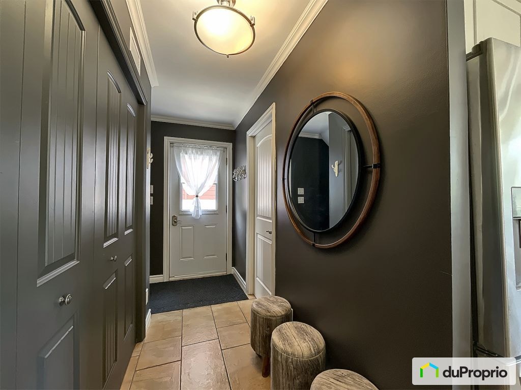 $700,000 - 2 Storey for sale in L'Ancienne-Lorette — photo 2