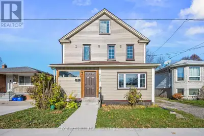 Welcome to 6133 Prospect Street a charming, income-generating duplex set on a generous 40' x 141' lo...