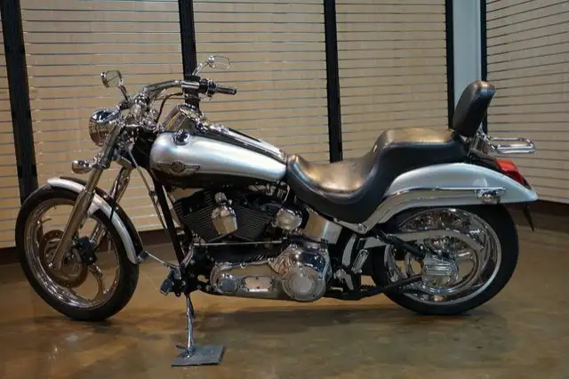 2003 Harley-Davidson Softail Deuce in Sport Touring in Lethbridge - Image 9