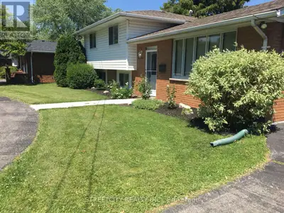 This 3 bedroom, 3 level side split has a lot to offer. Located in one of best school districts in Wi...