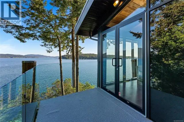 1676 Lands End Rd North Saanich, British Columbia in Houses for Sale in Victoria - Image 21