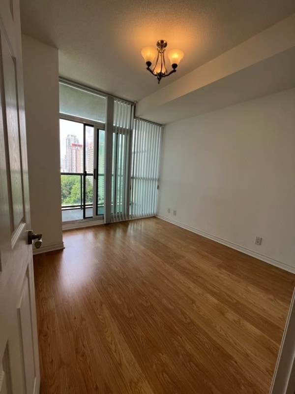 Bright 1 bedroom condo for rent in Scarborough Long Term Rentals