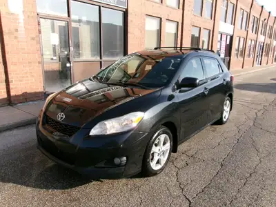 2013 TOYOTA MATRIX! (416)-675-6061 - NEW ARRIVAL! LOCAL ONTARIO CLEAN TITLE VEHICLE! VERY WELL MAINT...