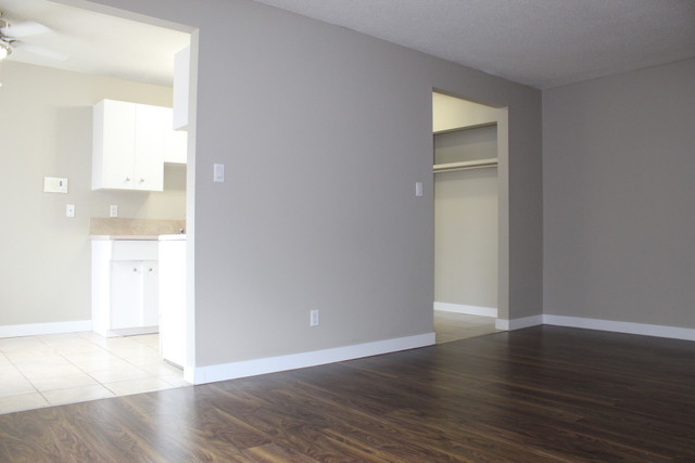 Oliver Apartment For Rent | Oliver 2 Apartments in Long Term Rentals in Edmonton