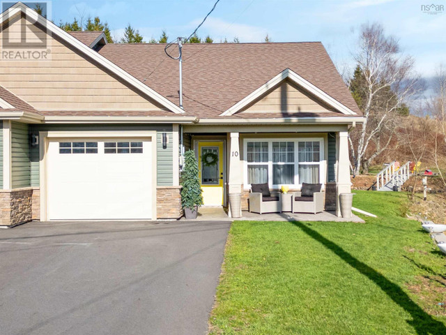 10 Edward Drive Garlands Crossing, Nova Scotia in Houses for Sale in Bedford