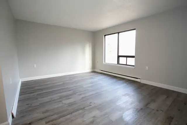 Crystal Heights Townhouses - Renovated 3 Bedroom Townhouse House in Long Term Rentals in Sault Ste. Marie - Image 6