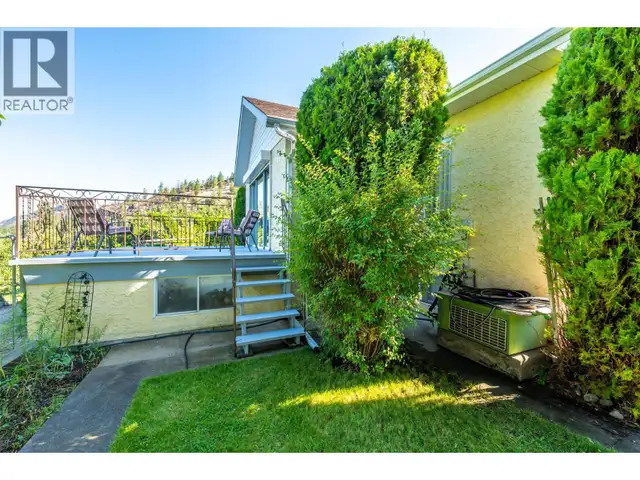 3910 North Naramata Road Naramata, British Columbia in Land for Sale in Penticton - Image 38