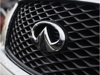 2017 INFINITI QX80 7-PSG - NO ACCIDENTS - BC VEHICLE - NAVIGATION - BACKUP CAMERA - HEATED AND VENTI... (image 7)