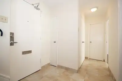 3 Bedroom 2 level Penthouse @ Yonge & Davisville, View more