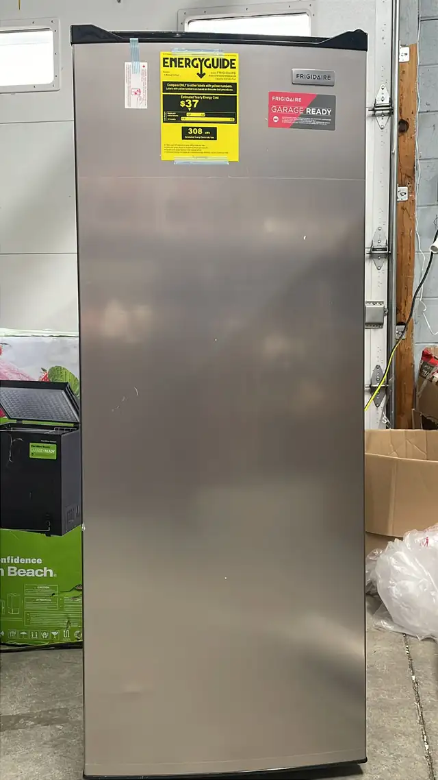 7 cu feet stand freezer for sale in Freezers in City of Toronto - Image 4