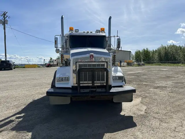 2013 KENWORTH T800 in Heavy Trucks in Saskatoon - Image 3