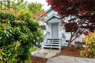Affordable Ucluelet Gem! This charming 2-storey home is ideal for first-time buyers looking for comf...