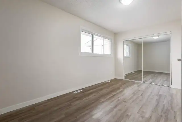 Townhomes with In Suite Laundry - Lynbrook Townhouses - House fo | Long ...