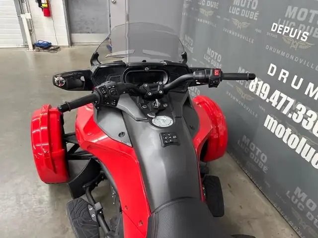 2022 Can-Am Spyder F3 Limited in Sport Touring in Drummondville - Image 12