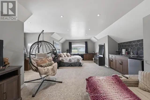 404417 UNION ROAD South-West Oxford, Ontario in Houses for Sale in Woodstock - Image 25