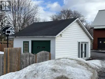 Position your business in the heart of Picton with this versatile commercial garage space offering e...