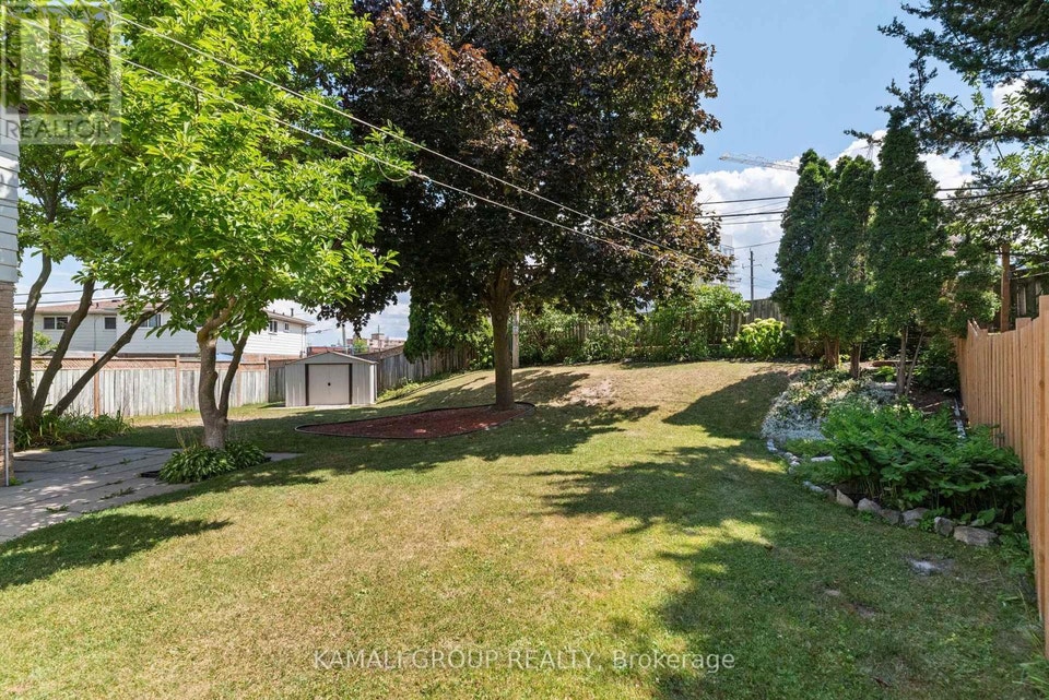 MAIN - 15 WALTER AVENUE Newmarket (Bristol-London), Ontario 3