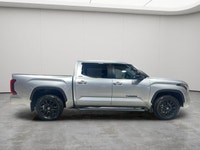 NAVIGATION SYSTEM, PANORAMIC ROOF, TWIN TURBO, HEATED STEERING WHEEL, 4x4 Fancy a dynamic and robust... (image 6)