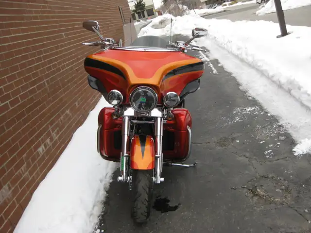 2013 Harley-Davidson FLHTCUSE8 CVO ULTRA CLASSIC in Street, Cruisers & Choppers in City of Toronto - Image 13