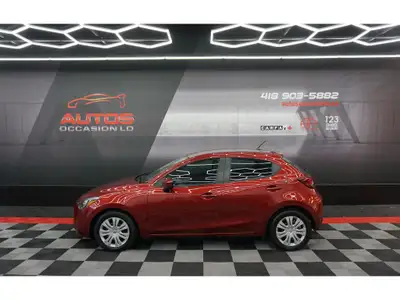 TOYOTA YARIS 2020 HATCHBACK 4 CYLINDRES 1.5 LITRES 106 HP ** FULL ÉQUIPÉ A/C CRUISE CONTRÔLE GROUPES...