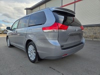 Avec plus de 75 véhicules en inventaires à chaque mois, Montréal West Motors, une compagnie établie... (image 4)