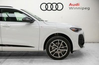 This Audi Q5 boasts a Intercooled Turbo Premium Unleaded I-4 2.0 L/121 engine powering this Automati... (image 4)