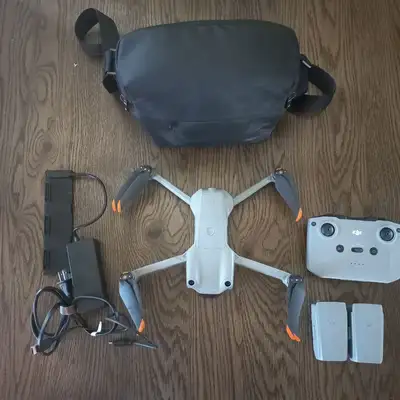 Tres peu utiliser Part texto 581-578-9545 Équipement principal (Photo 1)Drone DJI Air 2S : Le drone...