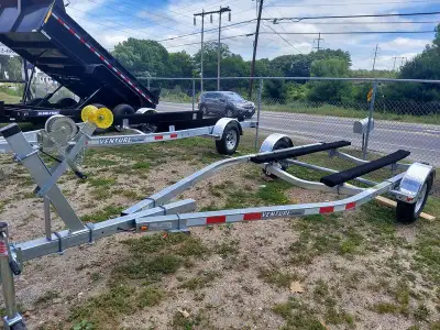 2021 shorelander XL 14 to 18’ boat galvanized coated 12” wheels 2” ball Easy adjustable bunks 3500lb...