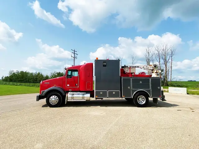 2013 KENWORTH T800 in Heavy Trucks in Saskatoon - Image 3