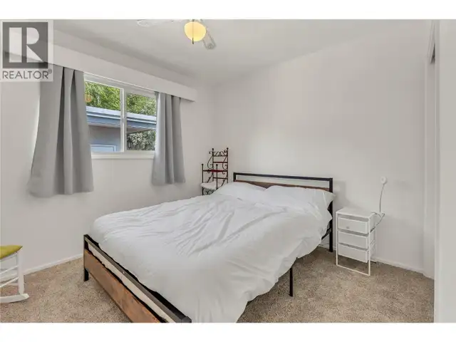 4589 Lakeside Road Penticton, British Columbia in Houses for Sale in Penticton - Image 35