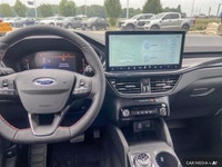 This Ford Escape has a dependable Intercooled Turbo Premium Unleaded I-4 2.0 L/122 engine powering t... (image 9)