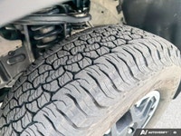 4x4 Double Cab Auto SB ... Engine: Intercooled Turbo Regular Unleaded I-4 2.4 L/146 Other Equipment... (image 9)