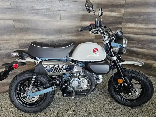 2025 Honda Monkey in Street, Cruisers & Choppers in Laval / North Shore - Image 5