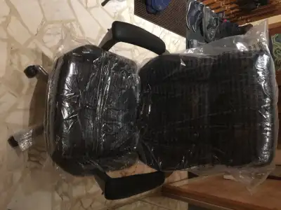 chaise de bureau a vendre neuf, View more