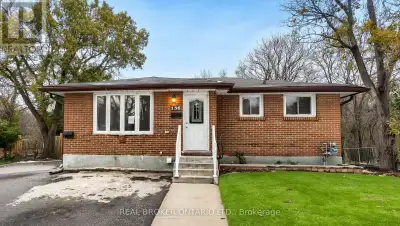 136 CLAYMORE CRESCENT Oshawa (Central), Ontario